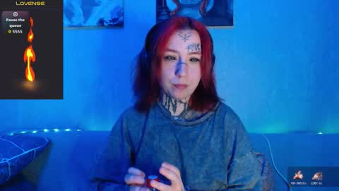 Lilith Solar online show from 02/09/26, 04:55