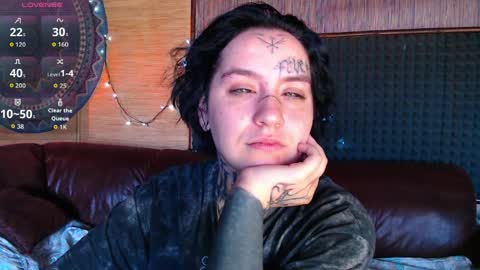 Lilith Solar online show from 04/02/26, 10:57