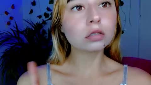 Snapshot of sabrinaexpositoxx chatting on 04/21/26, 10:10 SABRI online show from 04/21/26, 10:10