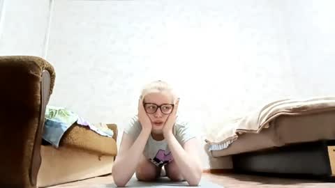 Snapshot of sabrinahandlin chatting on 04/13/26, 06:46 Sabrina online show from 04/13/26, 06:46