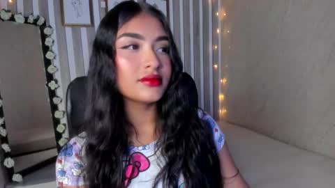 Snapshot of sabrinahims_ chatting on 03/10/25, 09:40 mariana online show from 03/10/25, 09:40