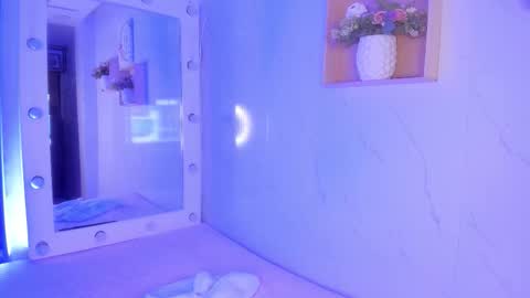 Snapshot of sabrinahims_ chatting on 11/21/25, 03:27 mariana online show from 11/21/25, 03:27