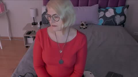 Sabrina MacMarren online show from 02/16/25, 04:21