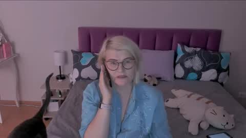 Sabrina MacMarren online show from 02/21/25, 06:48