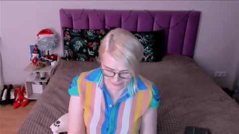 Sabrina MacMarren online show from 01/09/26, 03:15