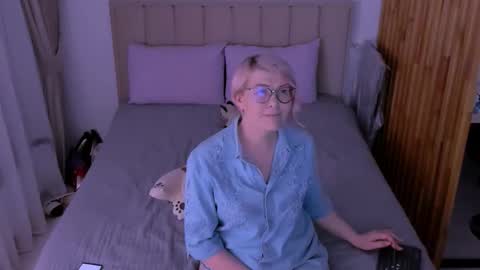 Sabrina MacMarren online show from 03/13/26, 06:36