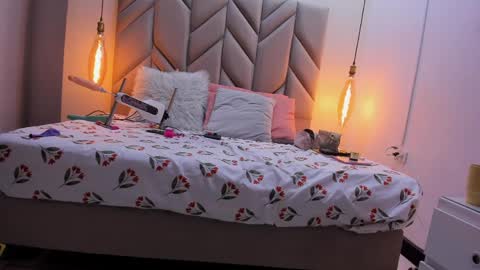 Sabrina Vantress online show from 03/30/26, 04:46