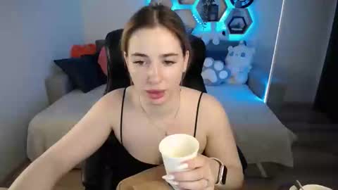 Sabrina Violet online show from 02/15/25, 09:05