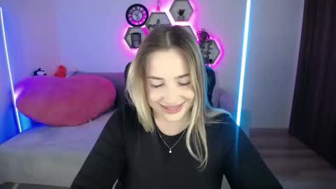 Sabrina Violet online show from 10/06/25, 08:12