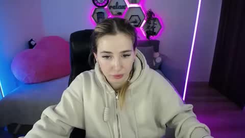 Sabrina Violet online show from 02/04/26, 09:04