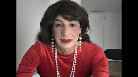 Sabrina online show from 10/31/25, 09:10