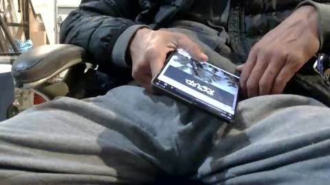 Dee online show from 12/03/25, 09:29