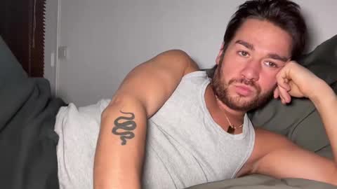 Sachaa online show from 01/26/25, 03:47