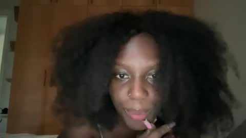Onika online show from 05/04/26, 10:22