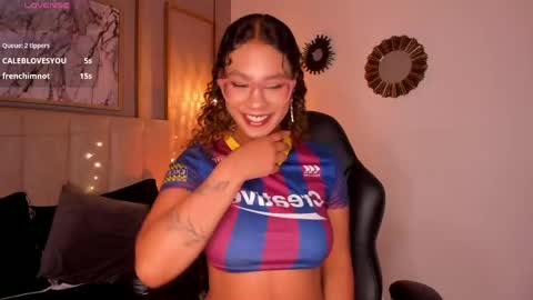 Sophie online show from 06/07/26, 04:49