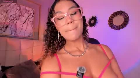 Snapshot of sade_jackson1 chatting on 07/29/26, 03:37 Sophie online show from 07/29/26, 03:37