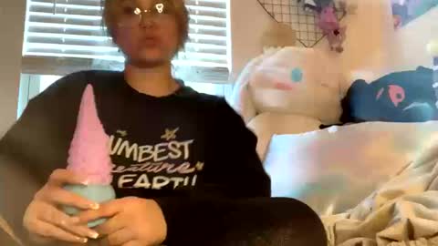 Snapshot of sadgirlsocial chatting on 10/11/25, 09:13 sweet angel baby online show from 10/11/25, 09:13