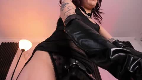 Snapshot of sadie_manson chatting on 02/15/25, 02:44 SADIE online show from 02/15/25, 02:44