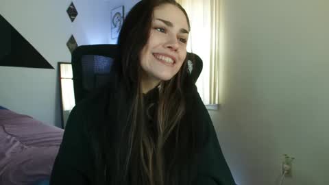 Snapshot of sadierenee96 chatting on 12/18/24, 08:25 Sadie Renee online show from 12/18/24, 08:25