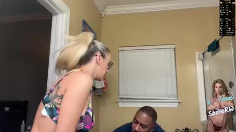 Snapshot of sadierw chatting on 10/17/25, 12:47 SadieRW online show from 10/17/25, 12:47