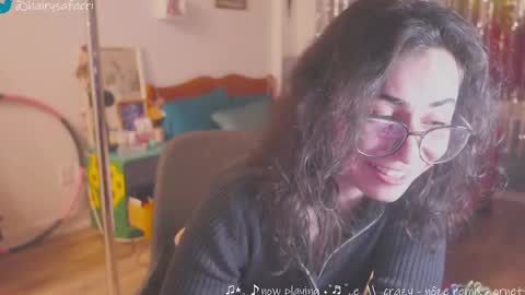 Snapshot of safaeri chatting on 01/07/25, 11:24 Safa online show from 01/07/25, 11:24