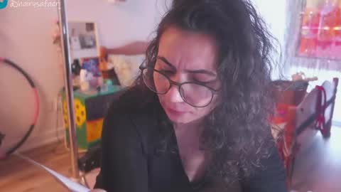 Snapshot of safaeri chatting on 01/25/25, 07:39 Safa online show from 01/25/25, 07:39