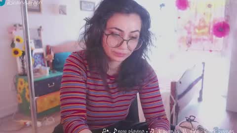 Snapshot of safaeri chatting on 02/10/25, 04:25 Safa online show from 02/10/25, 04:25