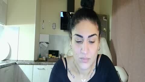 Queen online show from 11/24/25, 03:01
