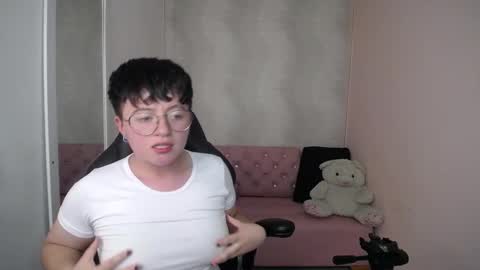 Snapshot of safyka chatting on 03/03/25, 07:06 SAFYKA online show from 03/03/25, 07:06