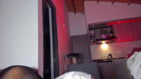 Snapshot of sag_1998 chatting on 12/20/24, 07:44 Sag online show from 12/20/24, 07:44