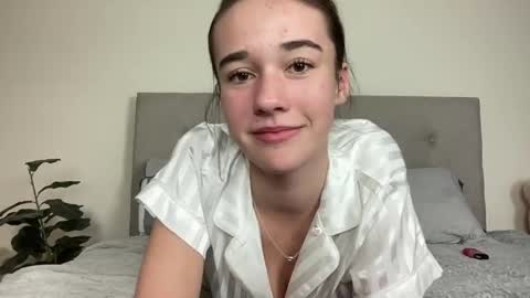 urs xxx content in my bio online show from 04/17/26, 12:46