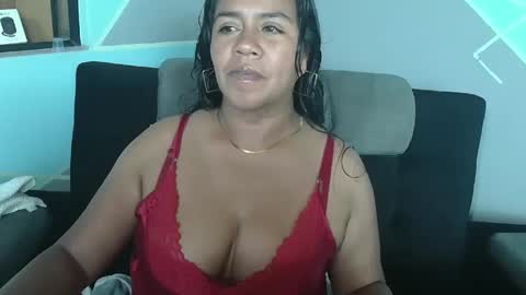 Snapshot of saggil_0385 chatting on 05/18/26, 05:02 saggil_0385 online show from 05/18/26, 05:02