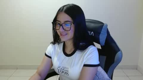 Sahaliefox  online show from 02/15/26, 03:31