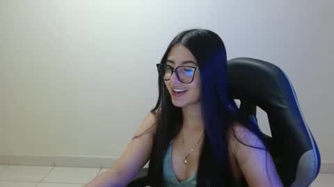 Sahaliefox  online show from 04/14/26, 09:10