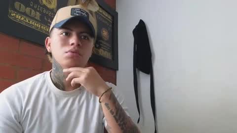 Sahara y Thiago online show from 02/11/25, 01:09