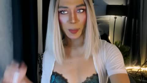 sahayafox online show from 04/17/26, 12:52