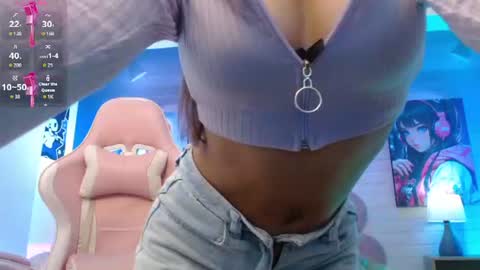 Hailey jonnes online show from 06/17/26, 07:59