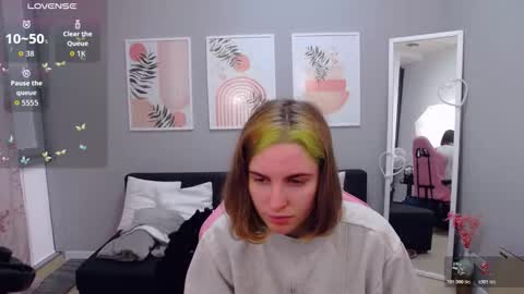 Adel online show from 03/17/26, 07:12