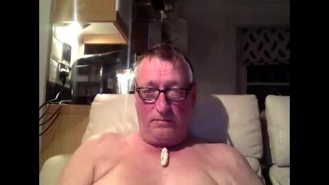 Snapshot of sail_naked chatting on 11/29/25, 06:44 sail_naked online show from 11/29/25, 06:44