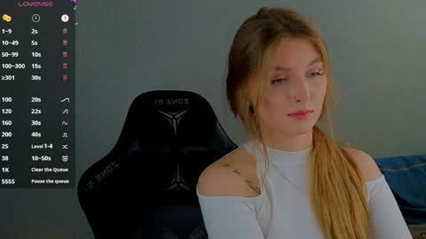 Sofia online show from 05/15/26, 11:01