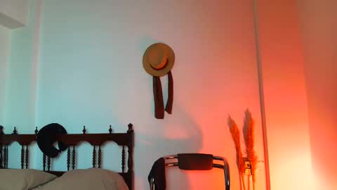 Sindy Scott online show from 05/26/26, 06:04