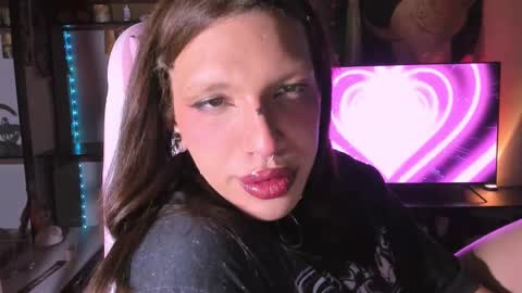 Snapshot of sailorbunnystar chatting on 02/26/25, 06:37 Rose online show from 02/26/25, 06:37