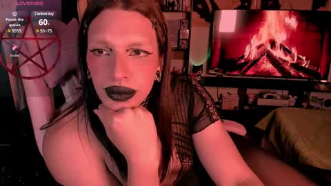 Snapshot of sailorbunnystar chatting on 03/04/25, 06:26 Rose online show from 03/04/25, 06:26