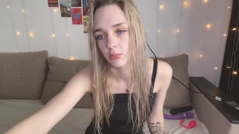 Snapshot of sailormoon666_ chatting on 02/03/25, 08:46 Sofia online show from 02/03/25, 08:46