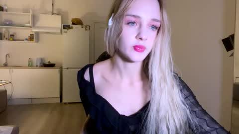 Snapshot of sailormoon666_ chatting on 11/07/25, 08:20 Sofia online show from 11/07/25, 08:20