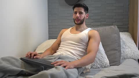 saimon  online show from 01/12/25, 02:24