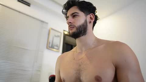 saimon  online show from 09/18/25, 02:57