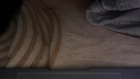 Snapshot of saimonpongoo chatting on 11/25/25, 05:02 saimonpongoo online show from 11/25/25, 05:02