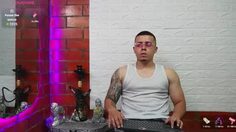 sainix_ online show from 02/12/26, 02:50