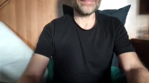 saint009 online show from 12/28/24, 11:41